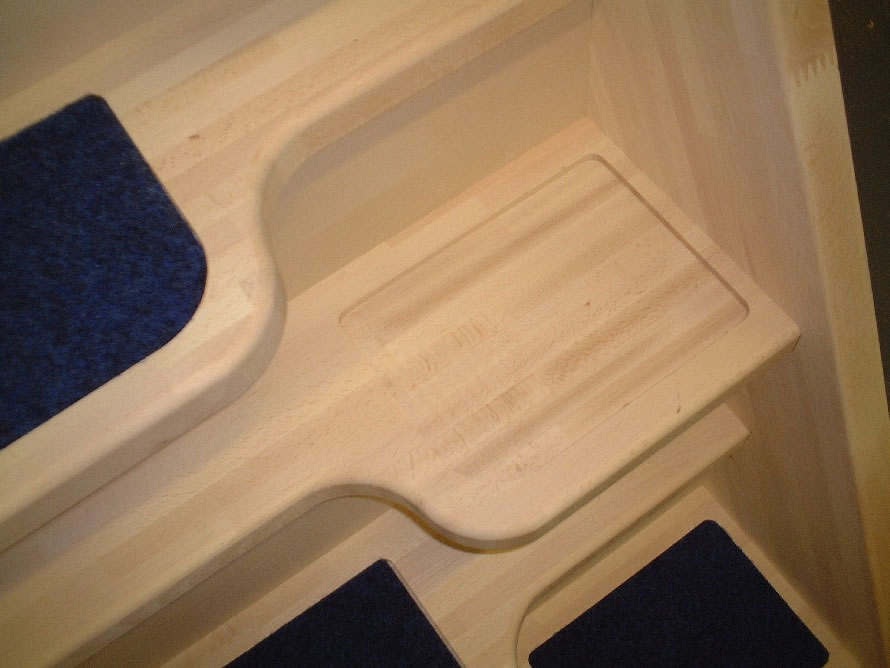 Carpet insert recesses